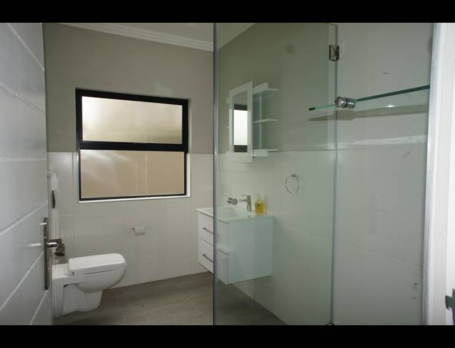3 BEDROOM HOUSE TO LET IN PALM LAKES ESTATE